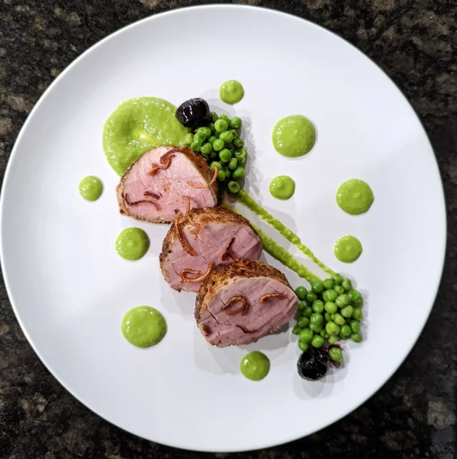 lombinhos-porco-com-pure-ervilhas